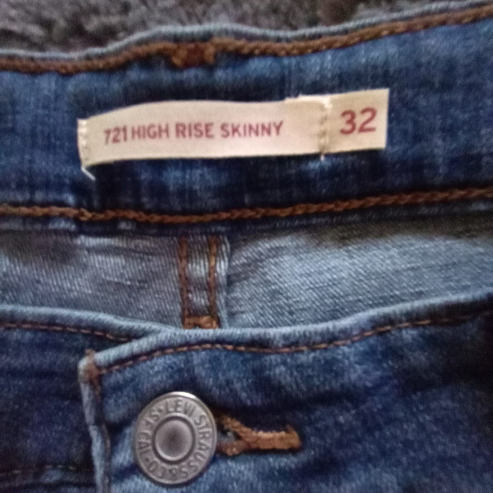 Levi’s 721 High Rise Skinny Jeans Size 14 Brand New
